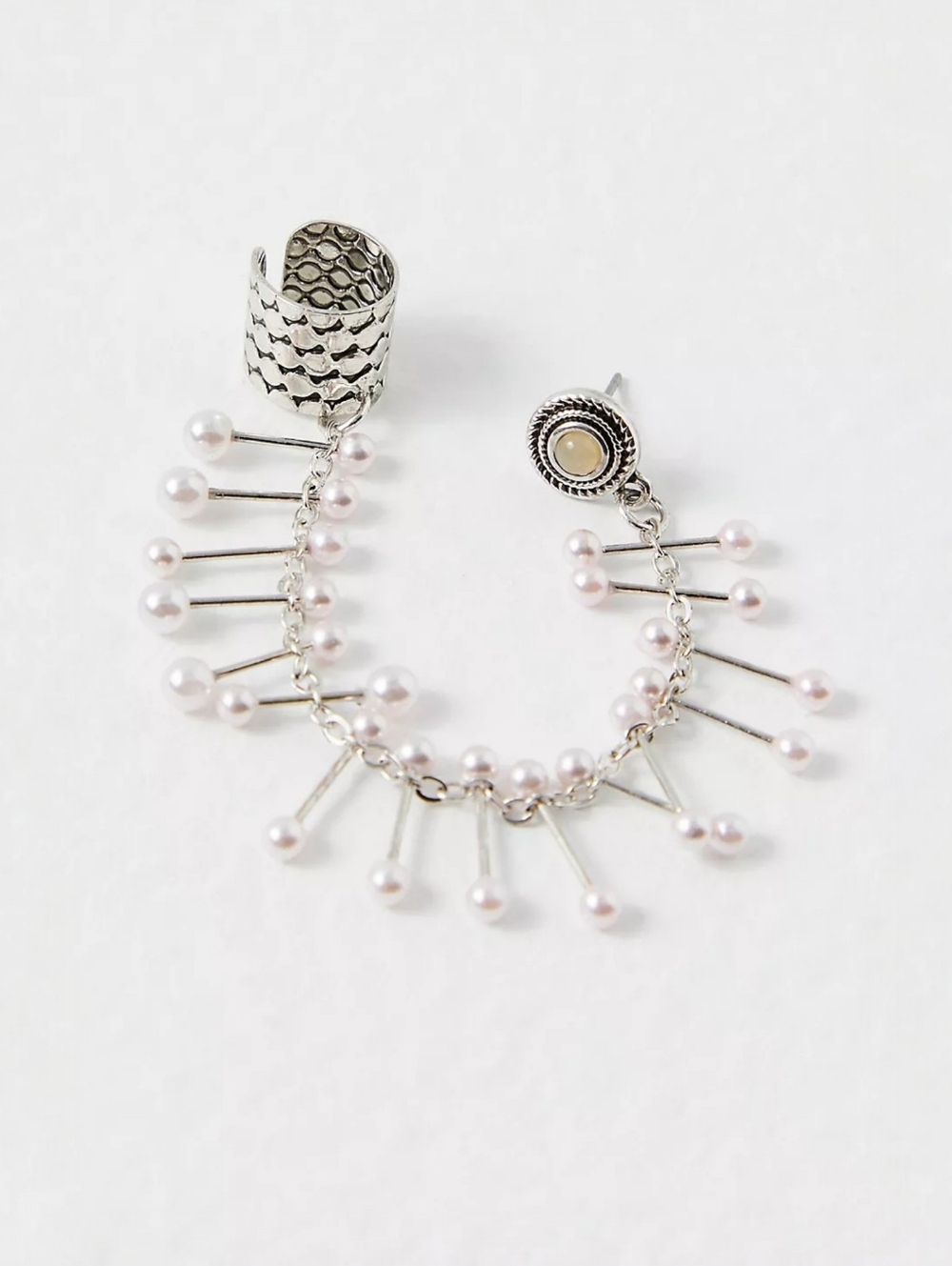 Free People Finders Keepers Ear Cuff Chain Pearl Spike Silver Single Earring NWT - Picture 2 of 7
